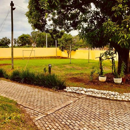 הוילה גוארטינגואטה Chacara Charmosa Com Piscina, Campo De Futebol מראה חיצוני תמונה