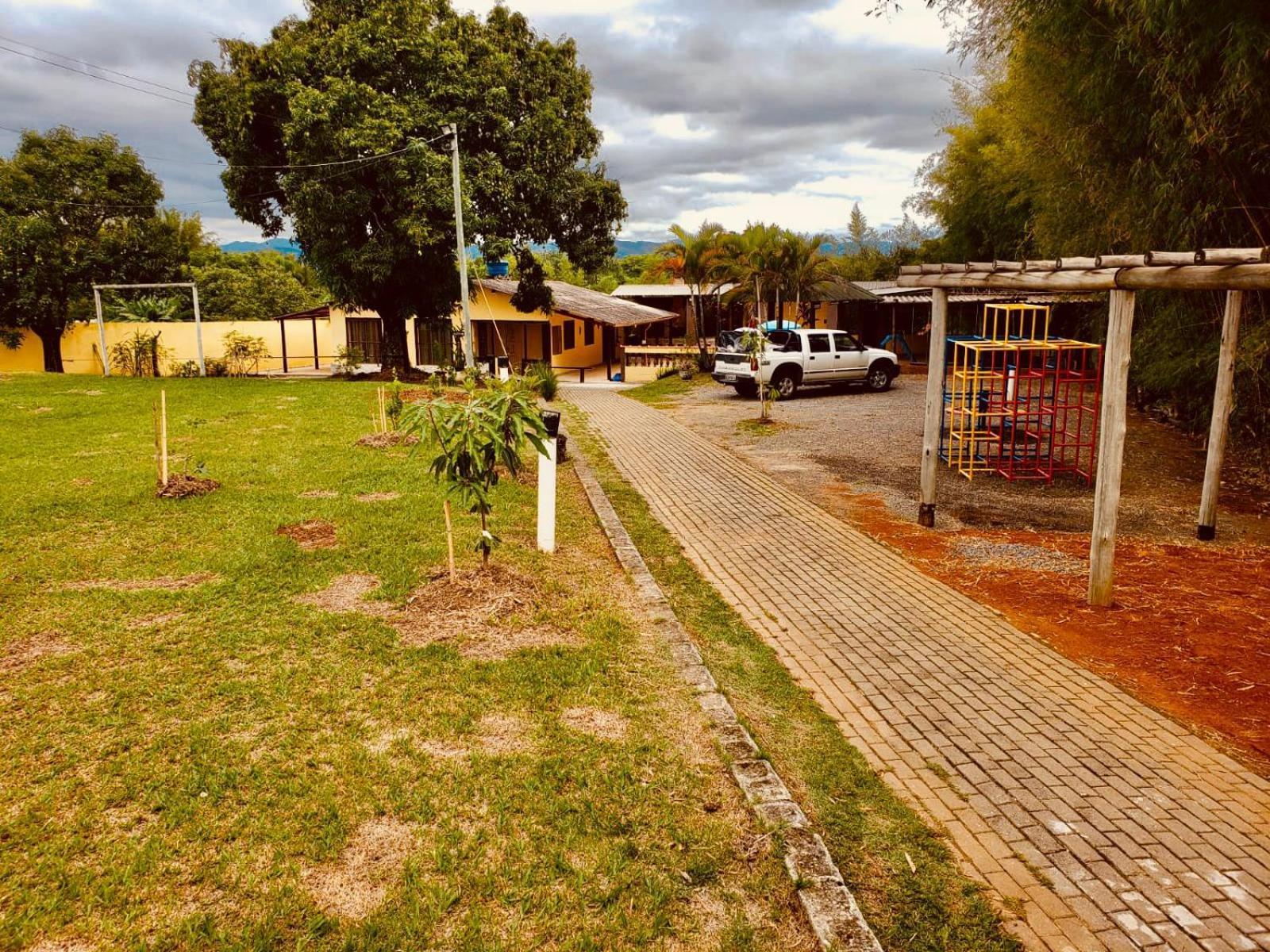 הוילה גוארטינגואטה Chacara Charmosa Com Piscina, Campo De Futebol מראה חיצוני תמונה